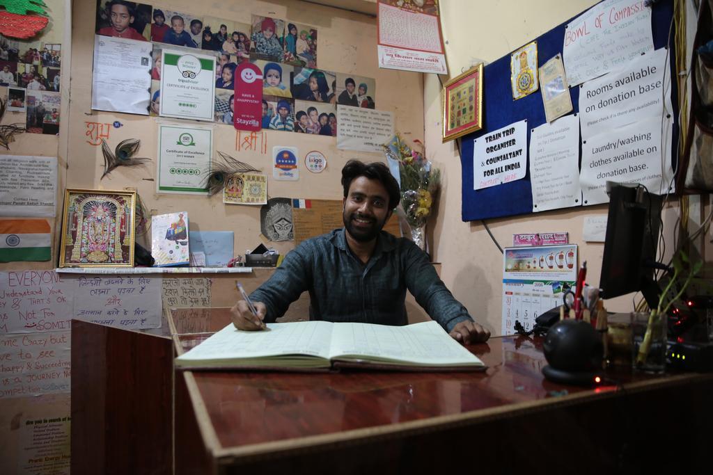 Somit Paying Guest House Varanasi Exterior foto