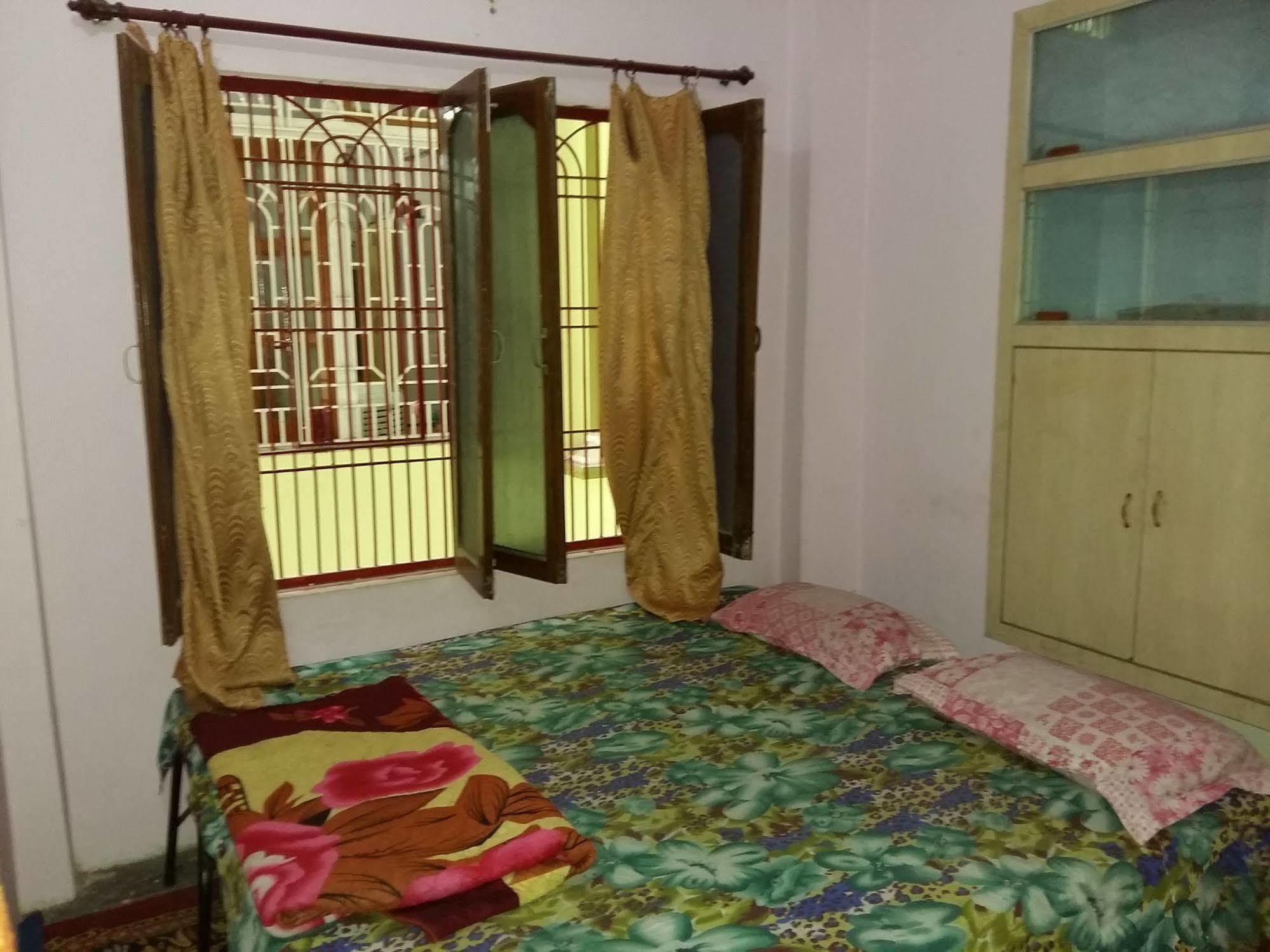 Somit Paying Guest House Varanasi Exterior foto